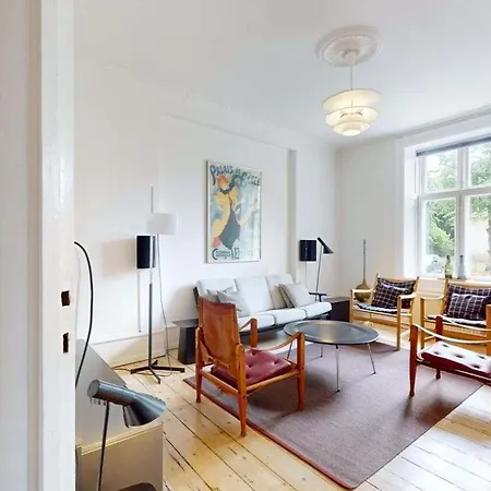 Апартаменты Charming 3-room Копенгаген